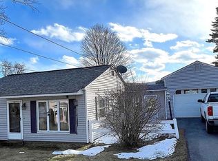 39 Maple St, Enfield, NH 03748