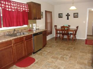 6649 Sanders St, Milton, FL 32570
