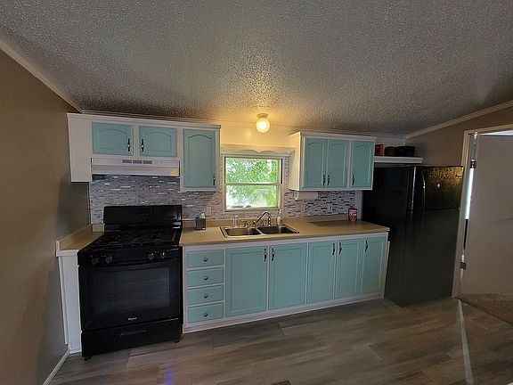 3rd image of 501 Brookside Mnr
