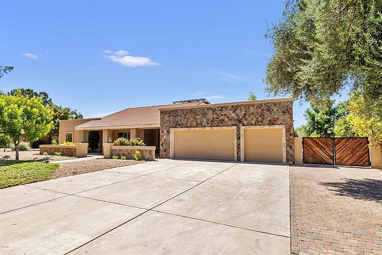1st image of 1313 E Myrna Ln