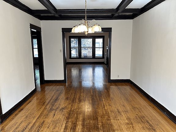 4th image of 1717 E 55th St APT 1