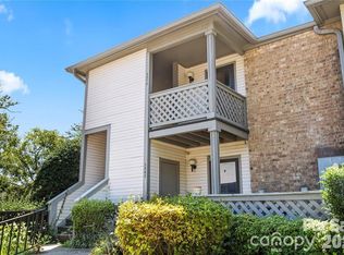 5870 Harris Grove Ln, Charlotte, NC 28212