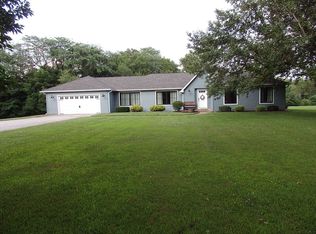 7602 S Hill Creek Rd, Columbia, MO 65203