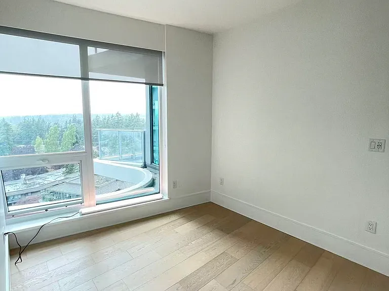 1501 Foster St — Photo 6