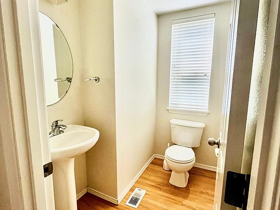 Powder room
