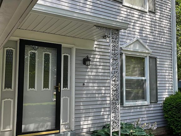 2nd image of 2447 Avery Dr