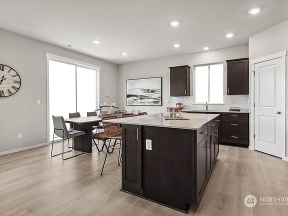 3rd image of 1691 NE Halden Glen Drive #37