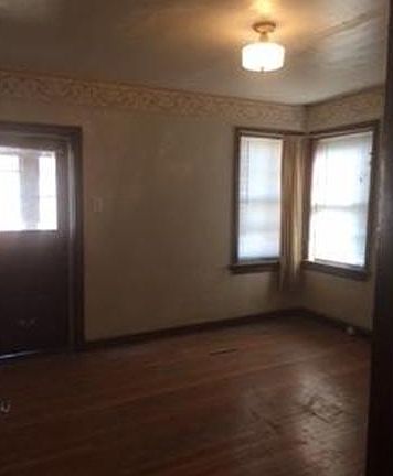 3rd image of 3989 Meramec St APT 1W