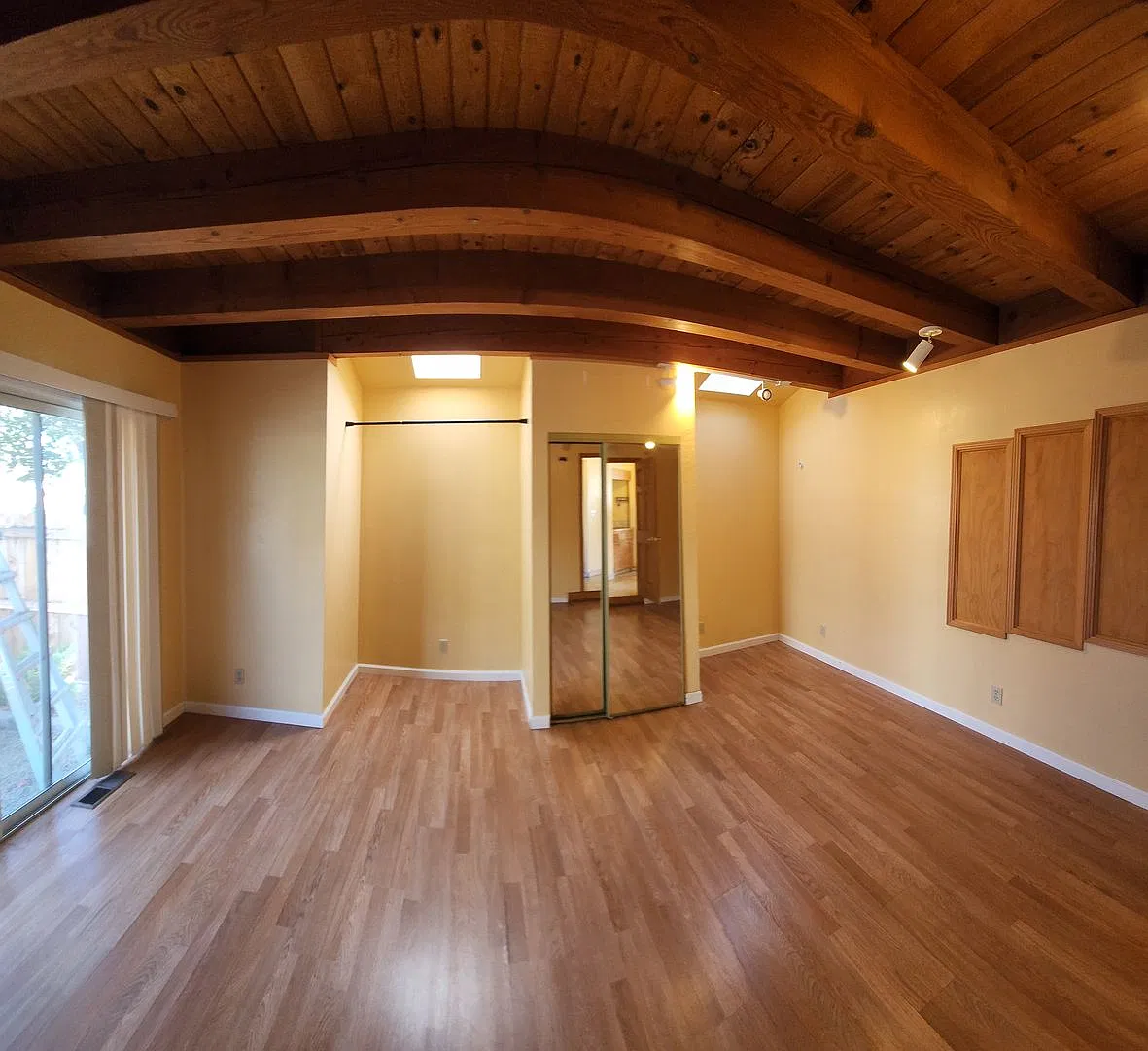 5 Bedroom 3 Bath close to Poly, hiking and shopping!! — Photo 1
