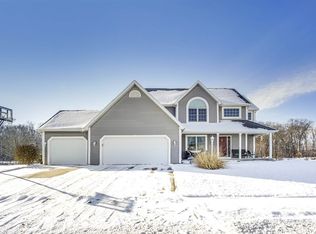 53201 W Cedar Lake Dr, Granger, IN 46530