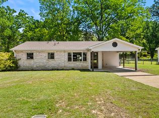 1002 N Holly St, Searcy, AR 72143