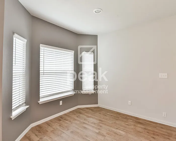 1555 Milam St — Photo 5