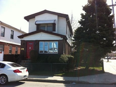 1st image of 6208 Mill Ln