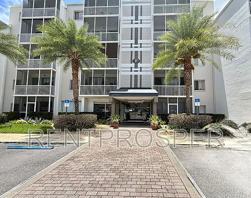 1100 Delaney Ave Photo 1