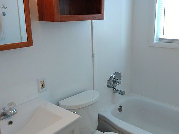 2nd image of 211 Galewood Dr