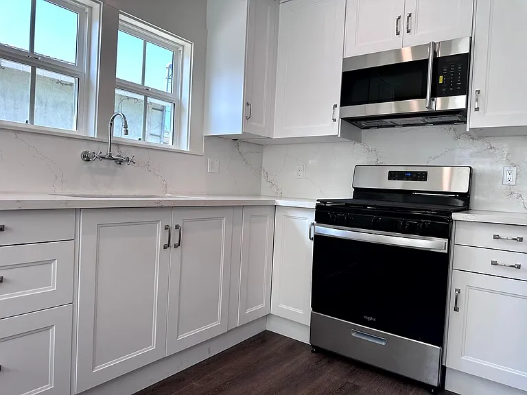 1456-1460 N. Ricardo St. — Photo 10