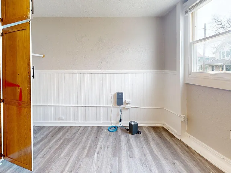2550 Elyria Ave — Photo 20