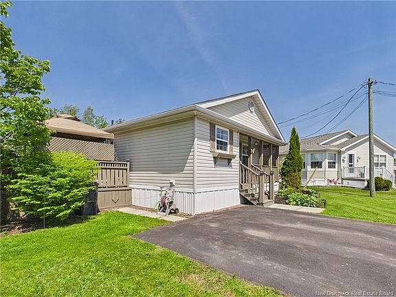 2nd image of 40 Richibuctou Ln