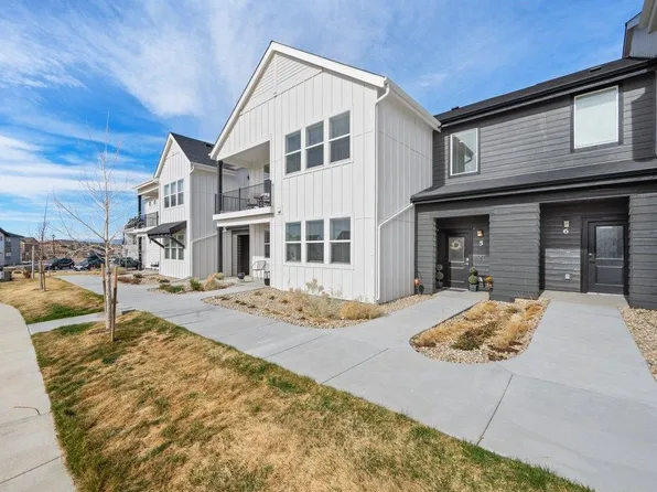1821 Bounty Dr #5, Windsor, CO 80550