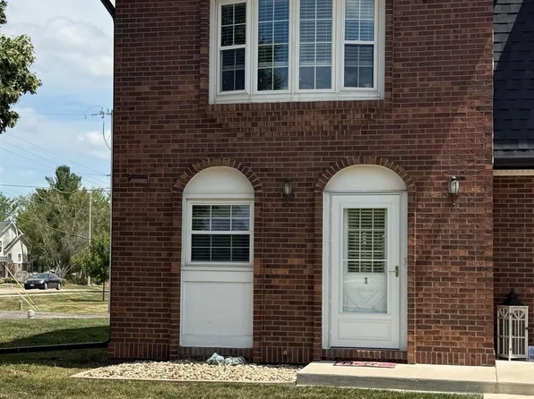 1900 S 2nd Ave APT 1, Morton, IL 61550