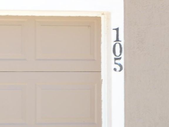 4th image of 105 Somerset Way