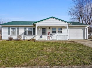1015 E Center Cross St, Edinburgh, IN 46124
