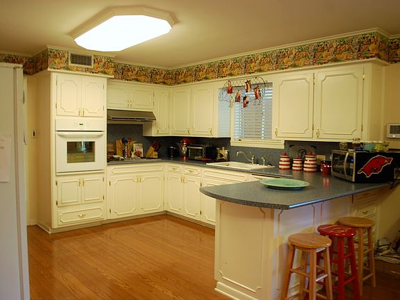 Spacious Kitchen