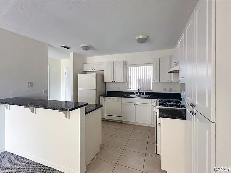 4450 E Windmill Dr #107 — Photo 15