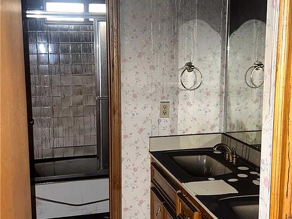 4th image of 108 E Lark Ave