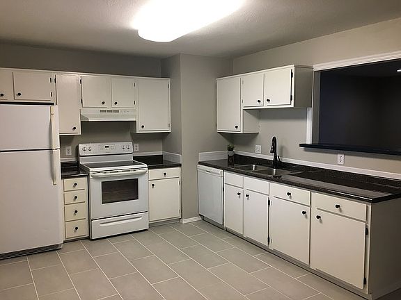 5th image of 1706 SW D St