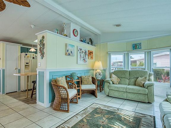 5th image of 83 PELICAN DRIVE N