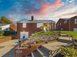 122 N Wren Dr, Pittsburgh, PA 15243