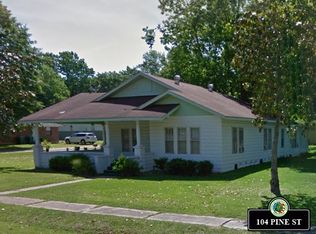 104 Pine St, Walnut Grove, MS 39189