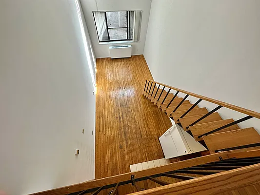 Rented by J PRESTON AND ASSOCIATES INC | media 20