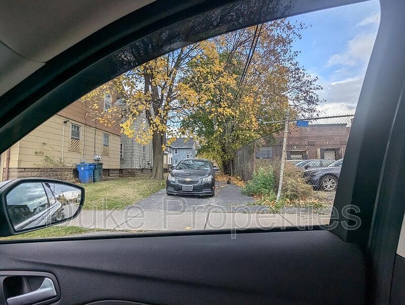 1st image of 3 Trenaman St #5
