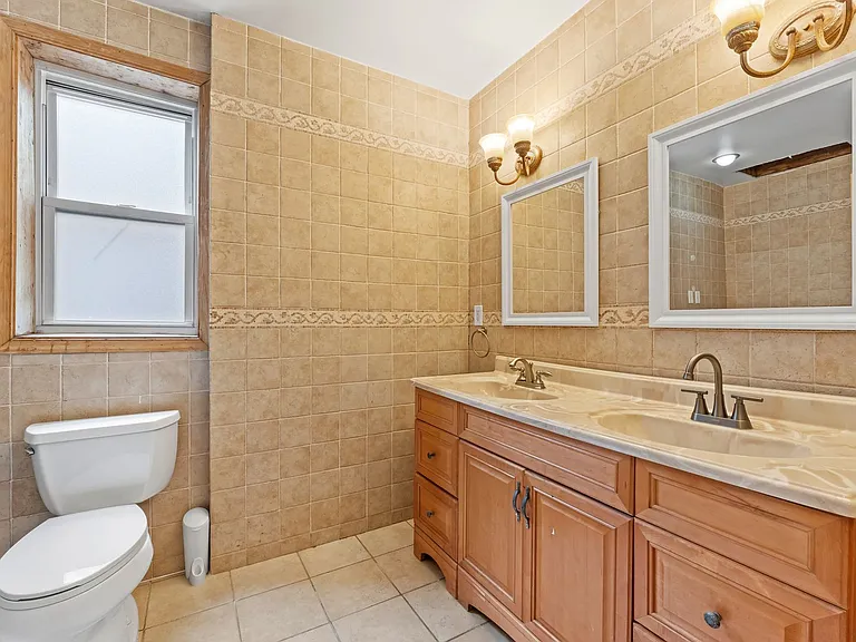 6231 W Jefferson St — Photo 10