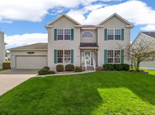 7019 Pleasant Ridge Dr SW, Cedar Rapids, IA 52404