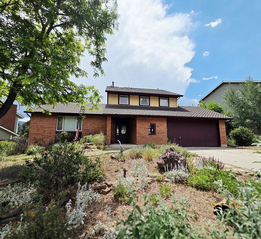 5060 Champagne Dr - Property Image