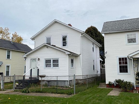 2nd image of 804 N Roosevelt Ave