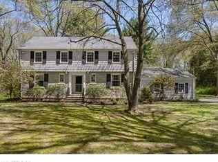 29 Wepawaug Rd, Woodbridge, CT 06525