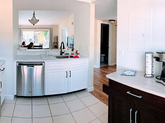 5th image of 1140 Lake Shore Dr APT 203