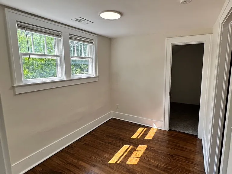 1625 S Maple Rd — Photo 52