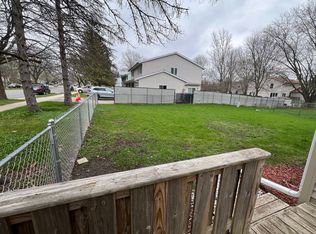 2001 Westbrook Ln, Madison, WI 53711