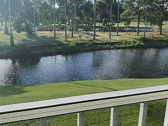 4th image of 400 Sandiron Cir #526