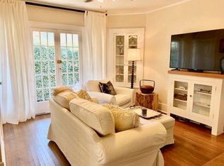 2528 De La Vina St APT 2, Santa Barbara, CA 93105