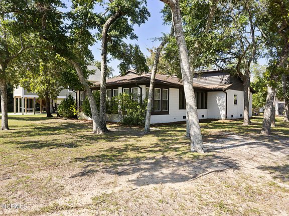 3rd image of 109 NE 59th Street