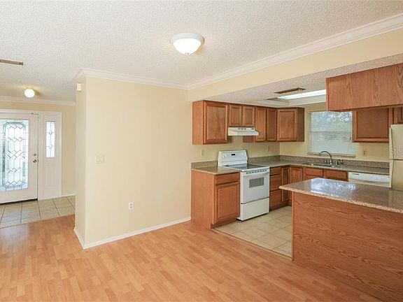 4th image of 3324 Maiden Ln