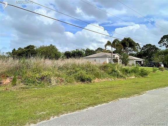 5th image of 3977 SW Kamsler St