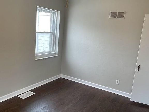 4th image of 9910 Coventry Ln