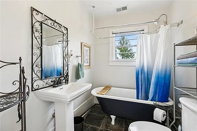 2108 Urquhart St #UPPER — Photo 9